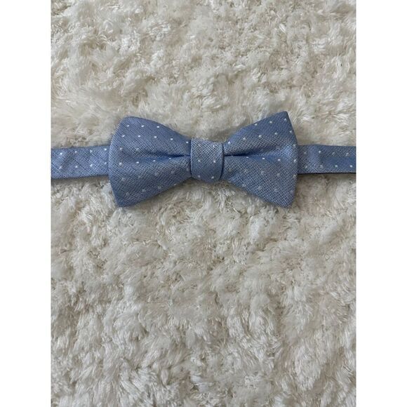 Tommy Hilfiger Light Blue Bow Tie - Picture 1 of 4